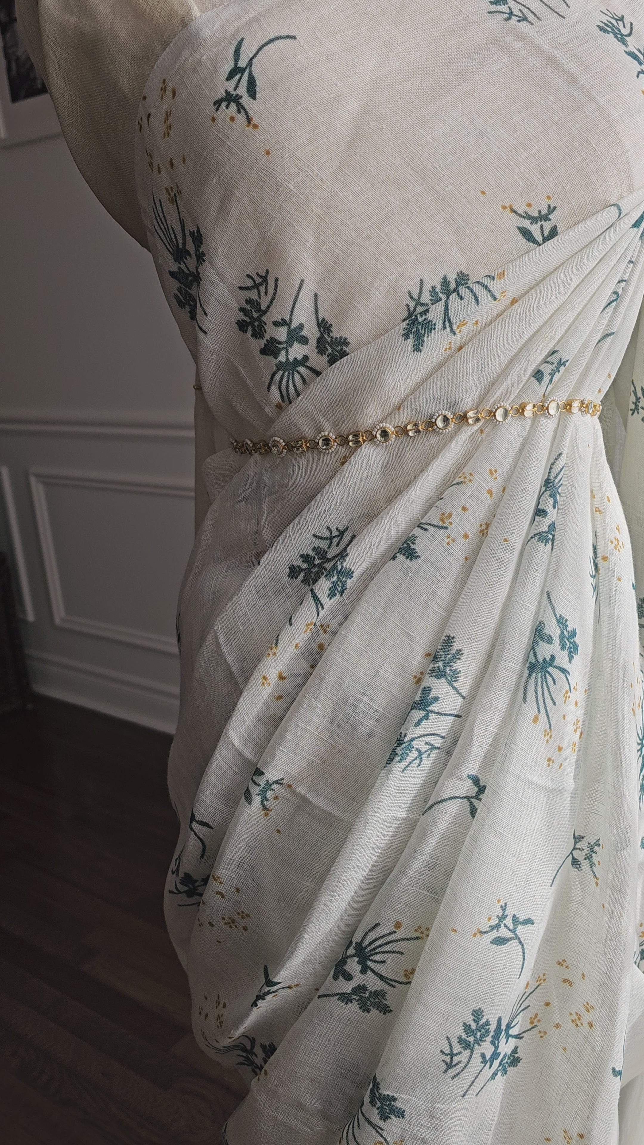 Daisy Linen Saree