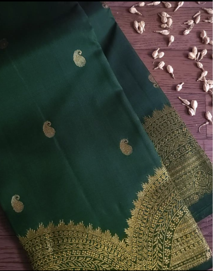 A deep green with scallop border!