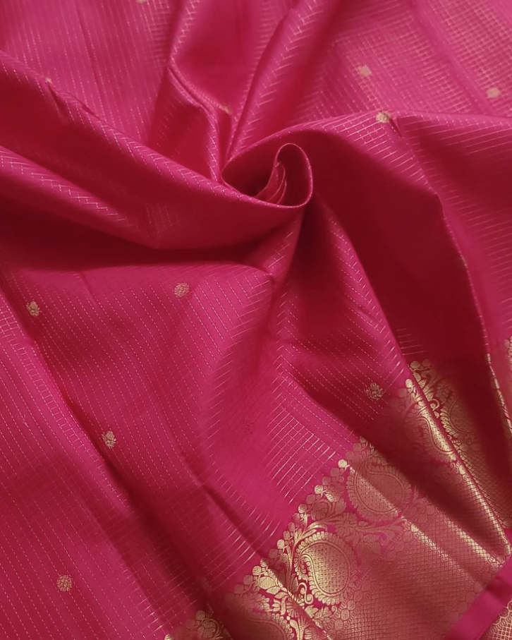Magenta red in vairaoosi